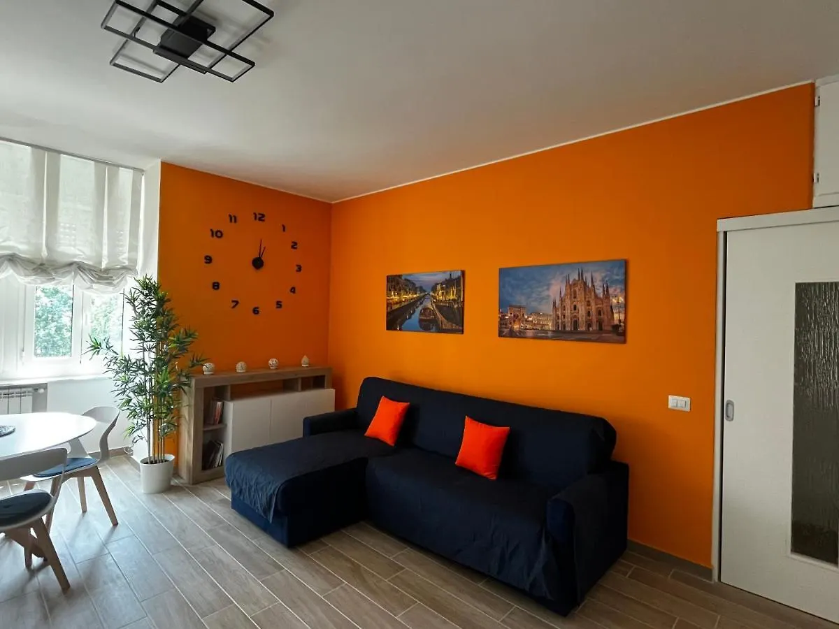 The Bright Place: Wide And Modern Condo Apartment In Milan